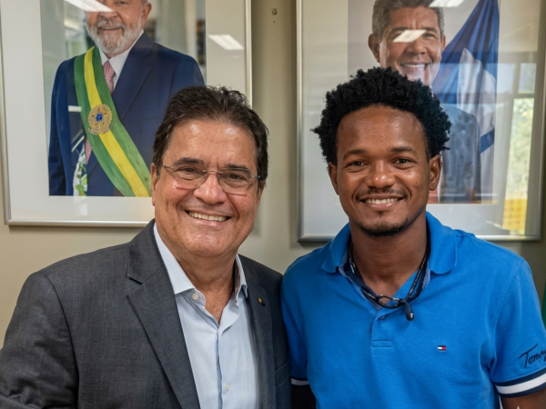 Retorno de Ângelo ao PT amplia a atuação do partido, afirma prefeito Jocivaldo dos Anjos