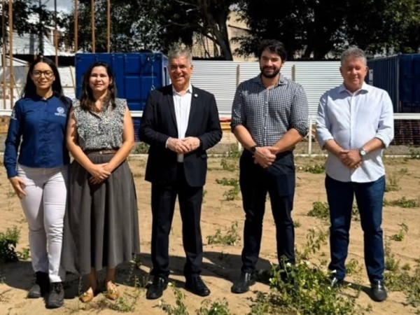 Zé Neto visita obras do Hospital do Câncer em Feira e destina R$ 2 milhões para Hospital Dom Pedro