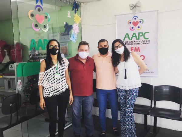 Vereador Galeguinho SPA doa todo salário para a Associação de Apoio à Pessoa com Câncer