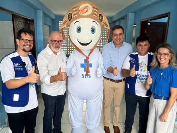 Ministério da Saúde participa do Dia D de vacinação contra a gripe em Feira, neste sábado (28)