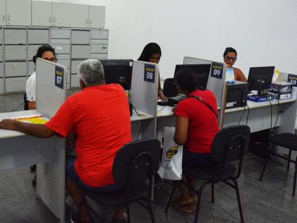 Mais de 200 oportunidades de emprego nesta sexta (23) na Casa do Trabalhador