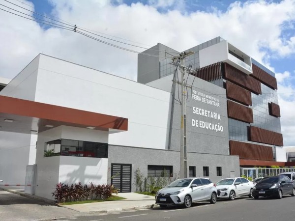 Abertas inscrições para REDA da Educação em Feira com salários de até R$ R$ 5.212,34; são mil vagas