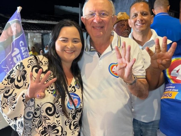 Candidata a vereadora pelo MDB, Paula Carneiro declara apoio a José Ronaldo e Pablo: "É o melhor para Feira"