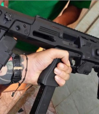 Policial vai receber R$ 6 mil se apreender fuzil ou metralhadora; arma restrita vai render R$ 2.400 por unidade, garante Rui Costa