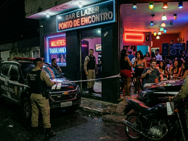 Farsa revelada: Homem finge sequestro para extorquir a própria mãe e é preso em prostíbulo